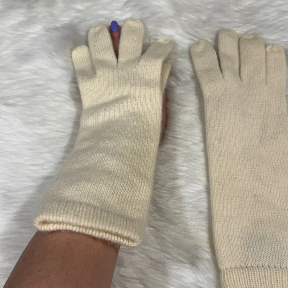 Elegant Brown Women's Gloves Cashmere Worm Soft One Size